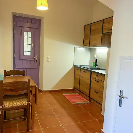 Mani Family Friendly, Mountain House With Parking Apartamento