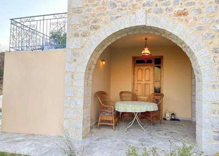 Apartment Mani Family Friendly, Mountain House Oitilon